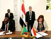 وزيرا الإسكان المصرى والزامبى يشهدان توقيع مذكرة تفاهم للتعاون الفني فى مجال تنفيذ إسكان لائق أخضر منخفض التكلفة
