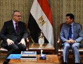 وزير الشباب والرياضة يستقبل مساعد الأمين العام للأمم المتحدة في اطار استضافة مصر لمنتدي التنمية الحضرية WUF12