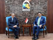 رئيس الدائرة العربية يبحث تعزيز العلاقات الثنائية مع السفير الجزائري في بغداد