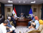 محافظ دمياط يجتمع مع نائب رئيس شركة المقاولون العرب لمتابعة الموقف التنفيذى لعدد من المشروعات