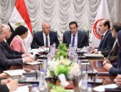 نائبا رئيس مجلس الوزراء وزيرا الصحة والنقل يعقدان اجتماعًا لمتابعة تطورات منظومة الألبان الصناعية شبيهة لبن الأم والألبان العلاجية