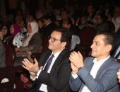 وزير الثقافة يشهد العرض المسرحي “مش روميو وجوليت” بالمسرح القومي ويشيد بأداء أبطاله بعد تخطي الإيرادات حاجز المليون جنيه