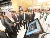 وزير الإسكان يصطحب أمين منطقة الرياض والوفد المرافق له فى جولة بالجناح المصري في المعرض المصاحب للمنتدى