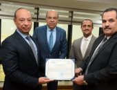 منح مطاري العلمين وسوهاج شهادة ترخيص واعتمادهم كمطارات دولية من جانب سلطة الطيران المدنى المصرى؛ وذلك لأول مرة منذ بدء تشغيلهما.