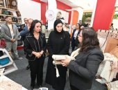 وزيرة التضامن الاجتماعي تتلقى تقريرًا عن مشاركة الوزارة في فعاليات المنتدى الحضري العالمي