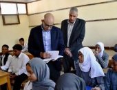 الوزير محمد عبد اللطيف ومحافظ أسوان يتفقدان عددا من مدارس النوبة لمتابعة انضباط العملية التعليمية