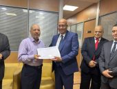 رئيس قطاع السياحة يكرم السادة العاملين بالقطاع