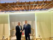 وزير الخارجية والهجرة يلتقي مع نظيره التركي في الرياض
