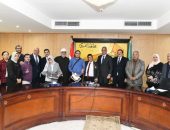 محافظ الفيوم يكرم “الأب القدوة” وذوي الهمم من أبناء المحافظة الفائزين ببرنامج العباقرة “قادرون باختلاف”