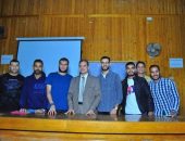 عقدت كلية الزراعة بأسيوط دورة تدريبية للطلاب عن جودة وسلامة الغذاء وإدارة الجودة الشاملة، حاضر فيها الدكتور وحيد الدسوقي رئيس قسم الألبان بالكلية.