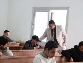 تفقد الأستاذ الدكتور رضا أمين، عميد كلية الإعلام، صباح اليوم الأحد، سير امتحانات منتصف الفصل الدراسي الأول”الميدتيرم” للعام الجامعي ٢٠٢٥/٢٠٢٢٤م.
