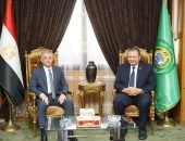 وفد هيئة الاعتماد والرقابة الصحية يزور المنشآت الصحية بمحافظة الإسماعيلية لتعزيز جودة الرعاية الصحية