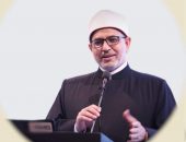 الدكتور سلامة داود يهنئ الدكتور محمد الضويني وكيل الأزهر والدكتور محمود صديق نائب رئيس الجامعة لتصديق رئيس مجلس الوزراء على عضويتهما بمجمع البحوث الإسلامية