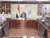 السكرتير العام يعقد اجتماعًا لمتابعة موقف سلامة المنشآت الحكومية بنطاق المحافظة