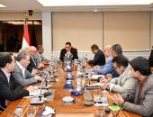 وزير الإسكان يتابع الموقف الحالى لتنفيذ مشروعات الخطة الاستراتيجية لتحلية مياه البحر حتى عام 2050