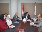 نائب المحافظ يعقد اجتماعًا لمناقشة عدد من ملفات التقنين تمهيداً لعرضها في اجتماع اللجنة العليا للبت