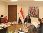 وزير الكهرباء والطاقة المتجددة يبحث مع وفد مؤسسة التمويل الدولية “iFC “سبل دعم وتعزيز التعاون المشترك