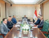 ” وزير الدولة للإنتاج الحربى ” يلتقى ممثلى ” جرين تك إيجيبت “