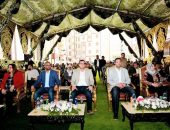 وزير الإسكان ومحافظ دمياط يسلمان عقود وحدات المبادرة الرئاسية “سكن لكل المصريين” لمستحقيها بمركز “شطا” بمحافظة دمياط
