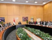 وزير الإسكان يتابع موقف تنفيذ وحدات المبادرة الرئاسية “سكن لكل المصريين” بعدد من المدن الجديدة والمحافظات