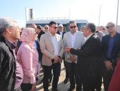 محافظ دمياط و وزير الاسكان يتفقدان مشروع تطوير ورفع كفاءة طريق شطا بمدخل المحافظة