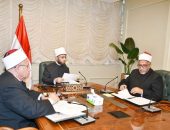 وزير الأوقاف يجتمع بمدير مديرية أوقاف دمياط استمرارًا لخطوات الانضباط الإداري في أروقة الوزارة