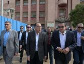 رئيس الوزراء يبدأ جولة تفقدية بعدد من المنشآت الصحية بمحافظتي الجيزة والقاهرة