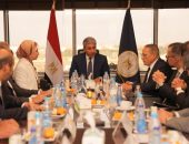 وزير السياحة والآثار يلتقي مع رئيس مجلس إدارة الاتحاد المصري للغرف السياحية ومجموعة من أعضاء المجلس  ورؤساء الغرف السياحية وجمعيات المستثمرين والخبراء السياحيين