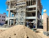 مدير عيادة الغردقة الشاملة تتفقد الاعمال الانشائية لمبنى التأمين الصحي الجديد بالبحر الأحمر بتكلفة 213 مليون جنيه