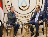 رئيس هيئة الرعاية الصحية يبحث التعاون مع الرئيس التنفيذي للاتحاد الدولي للمستشفيات لدعم تطوير نظم الرعاية الصحية في إفريقيا وإقليم شرق المتوسط تماشيًا مع توجهات القيادة السياسية
