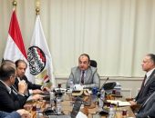 وزير قطاع الأعمال العام يلتقي وفدا من شركة “IGSAS” التركية لبحث التعاون في صناعة الأسمدة