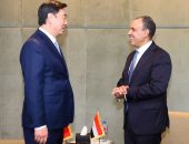 وزير الخارجية والهجرة يلتقي مع مبعُوث الصين للشرق الأوسط