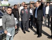 محافظ الدقهلية في جولة ميدانية تفقد خلالها مستوى الخدمات والنظافة بمدينة ومركز السنبلاوين ويوجه بتكثيف اعمال النظافة وازالة الاشغالات.