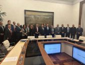 نائب رئيس مجلس الوزراء للتنمية الصناعية وزير الصناعة والنقل يتفقد عدد من محطات شبكة القطارات السريعة في ايطاليا ويستقل القطار السريع من روما حتى ميلان
