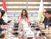 وزيرة التنمية المحلية تبحث سبل توسيع الاستثمارات الصينية في مصر