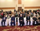 رئيس جامعة الأزهر يشيد بعطاء أساتذة كليات طب الأزهر في علاج ملايين المرضى من مختلف محافظات الجمهورية بالمجان