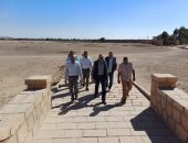 جولة تفقدية للوقوف على مستجدات أعمال مشروعي ترميم معبد اسنا بالأقصر ومعبد إدفو ومنطقة الكاب بأسوان وتطوير الخدمات السياحية بهم