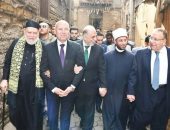 وزير الأوقاف يفتتح مسجد سيدي على الخواص يرافقه محافظ القاهرة ونقيب الأشراف وشيخ مشايخ الطرق الصوفية ورئيس اللجنة الدينية بمجلس النواب