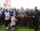 محافظ دمياط يفتتح سوق اليوم الواحد لبيع السلع الأساسية بمدينة دمياط بتخفيضات تتراوح من ٢٠ الى ٣٠%