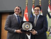 وزير الثقافة يلتقي أعضاء دورة التمثيل الدبلوماسي العسكري المصري لمناقشة تعزيز دورهم في تمثيل مصر بالخارج