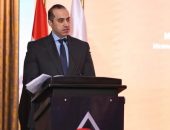 السيد المستشار/ محمود فوزي: “إطلاق نتائج تقرير مراجعة النظراء الطوعي لقانون حماية المنافسة يعكس التزام مصر بتحقيق بيئة اقتصادية شفافة ومستدامة. ونحن نسعى لتعزيز مناخ الأعمال وتحفيز الاستثمار من خلال سياسات تدعم المنافسة العادلة وتمنع الاحتكار، بما يتماشى مع رؤية مصر 2030 وأهدافها التنموية”.