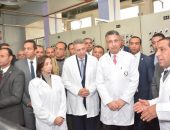وزير التموين والتجارة الداخلية ومحافظ البحيرة يتفقدا مطحن سيمون التابع لشركة وسط وغرب الدلتا التابعة للشركة القابضة للصناعات الغذائية بمنطقة أبو الريش.