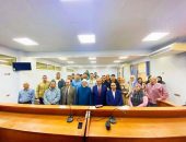 رئيس جامعة الأزهر ونائبه الدكتور محمود صديق يشهدان جانبًا من بروفات الإنشاد الديني المؤهلة لإبداع ١٣