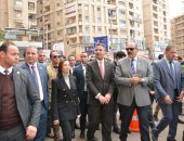 وزير التموين والتجارة الداخلية ومحافظ البحيرة يتفقدا مشروع سيارات شباب الخريجين.