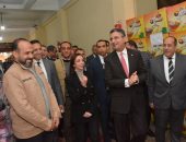 وزير التموين والتجارة الداخلية ومحافظ البحيرة يتفقدان مخازن الشركة العامة لتجارة الجملة التابعة للشركة القابضة للصناعات الغذائية بمركز دمنهور.
