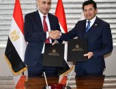 وزيرا الشباب والرياضة والتربية والتعليم يوقعان بروتوكول تعاون بين الوزارتين