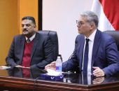 في إطار اللقاءات المستمرة لوزير البترول والثروة المعدنية مع قيادات وكوادر هيئة الثروة المعدنية