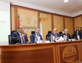 محافظ كفرالشيخ يعقد اجتماعًا موسعًا لمتابعة منظومة تقنين أراضي املاك الدولة .. «تسهيل إجراءات التقنين تيسيرًا على المواطنين بجميع قرى ومدن المحافظة»