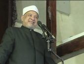 خطيب الجامع الأزهر: الإسلام حث المسلمين على التعاون في السراء والضراء من أجل بناء مجتمع متماسك
