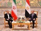 السيد الرئيس عبد الفتاح السيسي،يلتقي بالرئيس “مسعود بزشكيان” رئيس الجمهورية الإسلامية الإيرانية، وذلك على هامش قمة الدول الثماني النامية للتعاون الاقتصادي، التي تعقد بالعاصمة الإدارية الجديدة.